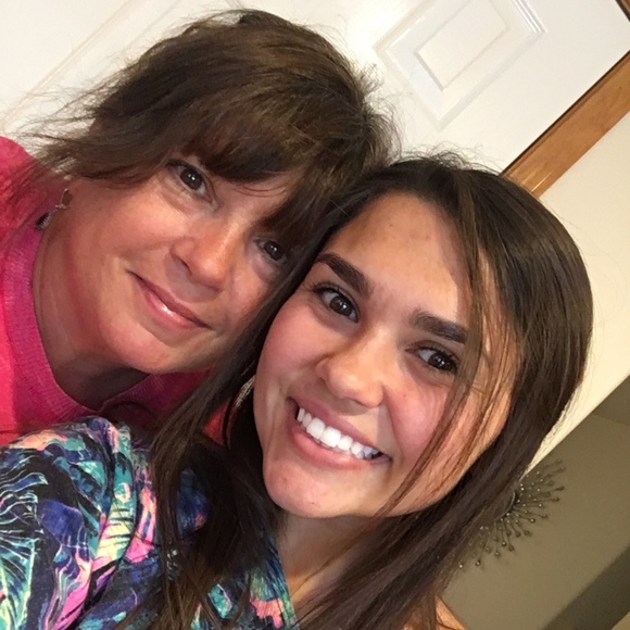 Meet your Posher, Maria - Picture 1 of 1